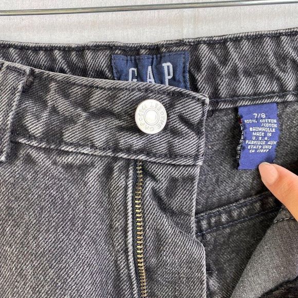 GAP Black High Waisted Tapered Leg Jean - Picture 5 of 7